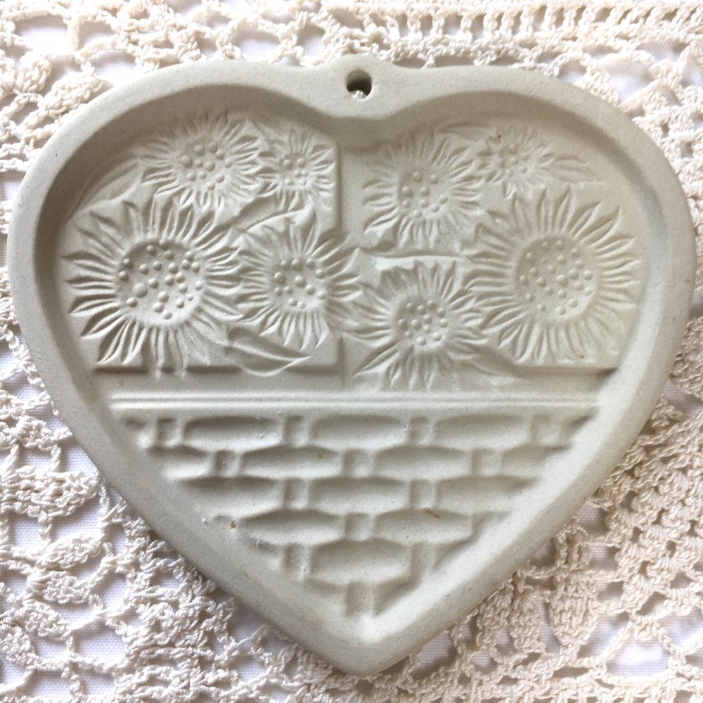 1994 Pampered Chef Sunflower Basket 5" Cookie Mold VTG